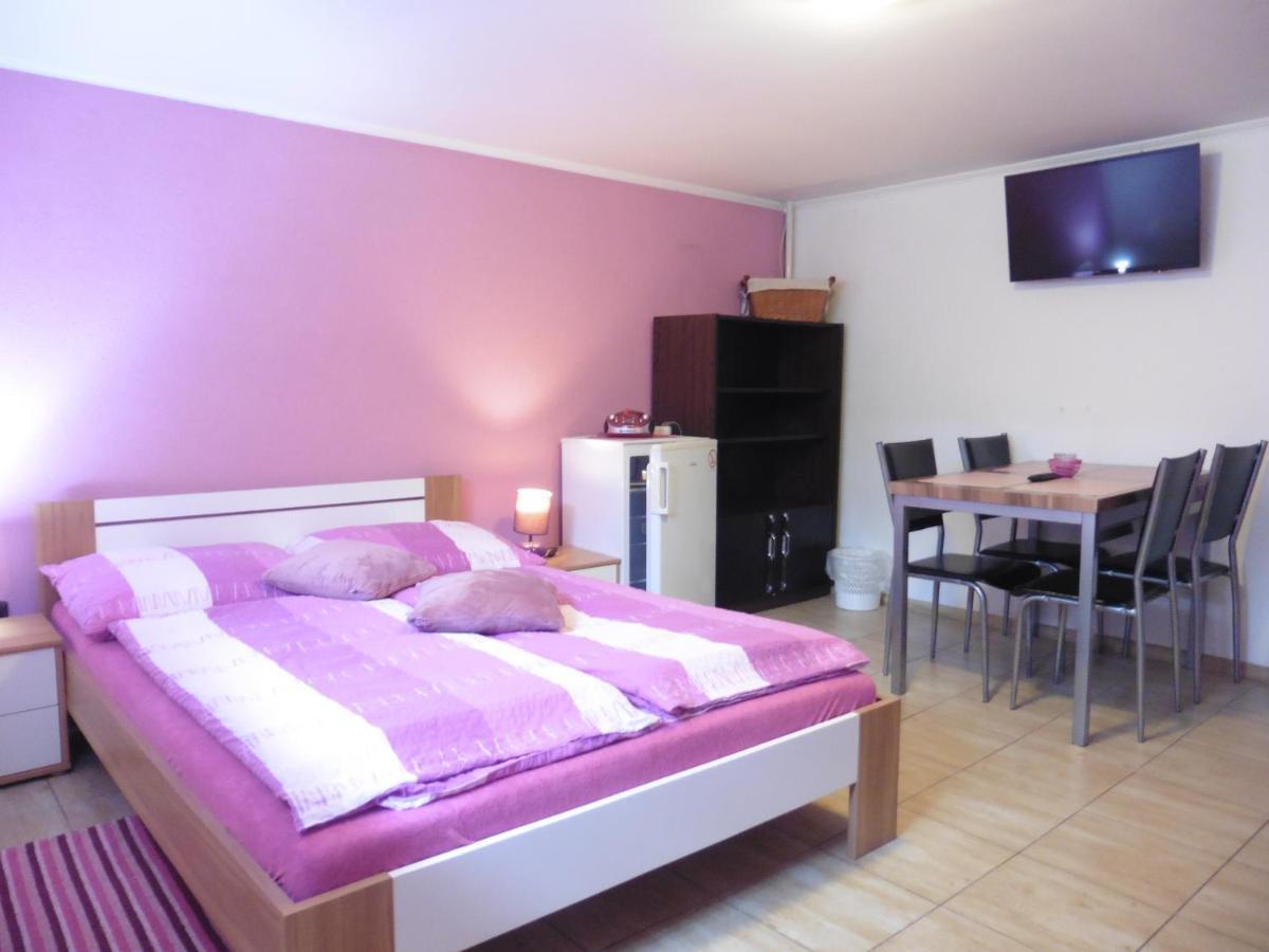 Appartamento V Súkromí 85 Suterén Bešeňová